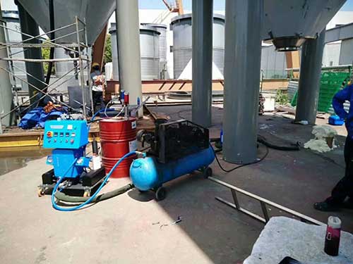 聚脲噴涂機(jī)價格一臺賣多少錢(圖1) 聚脲噴涂機(jī)價格一臺賣多少錢